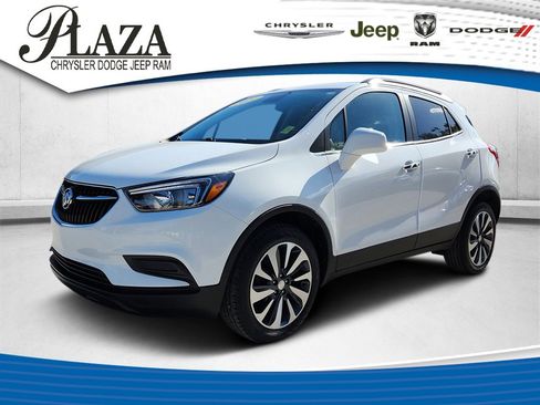 Used 2021 Buick Encore Preferred image 1