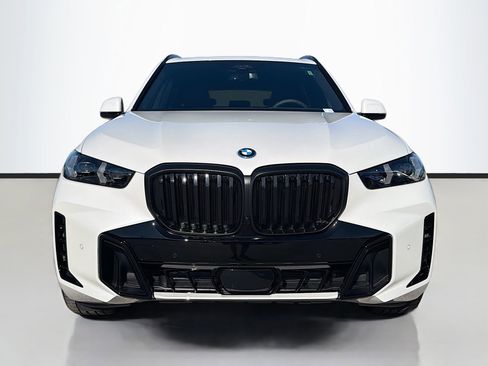 New 2026 BMW X5 xDrive50e w/ M Sport Package image 9