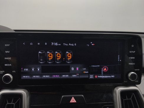 Used 2022 Kia Sorento S FWD image 25