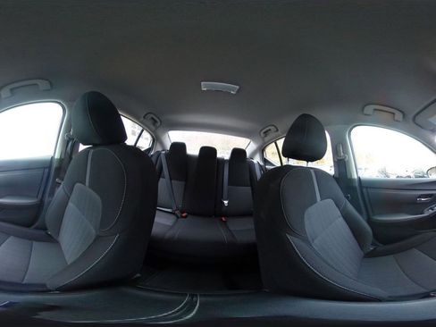 Used 2025 Nissan Sentra SV image 41