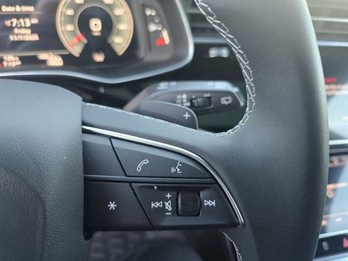 Certified 2024 Audi Q8 Prestige image 22