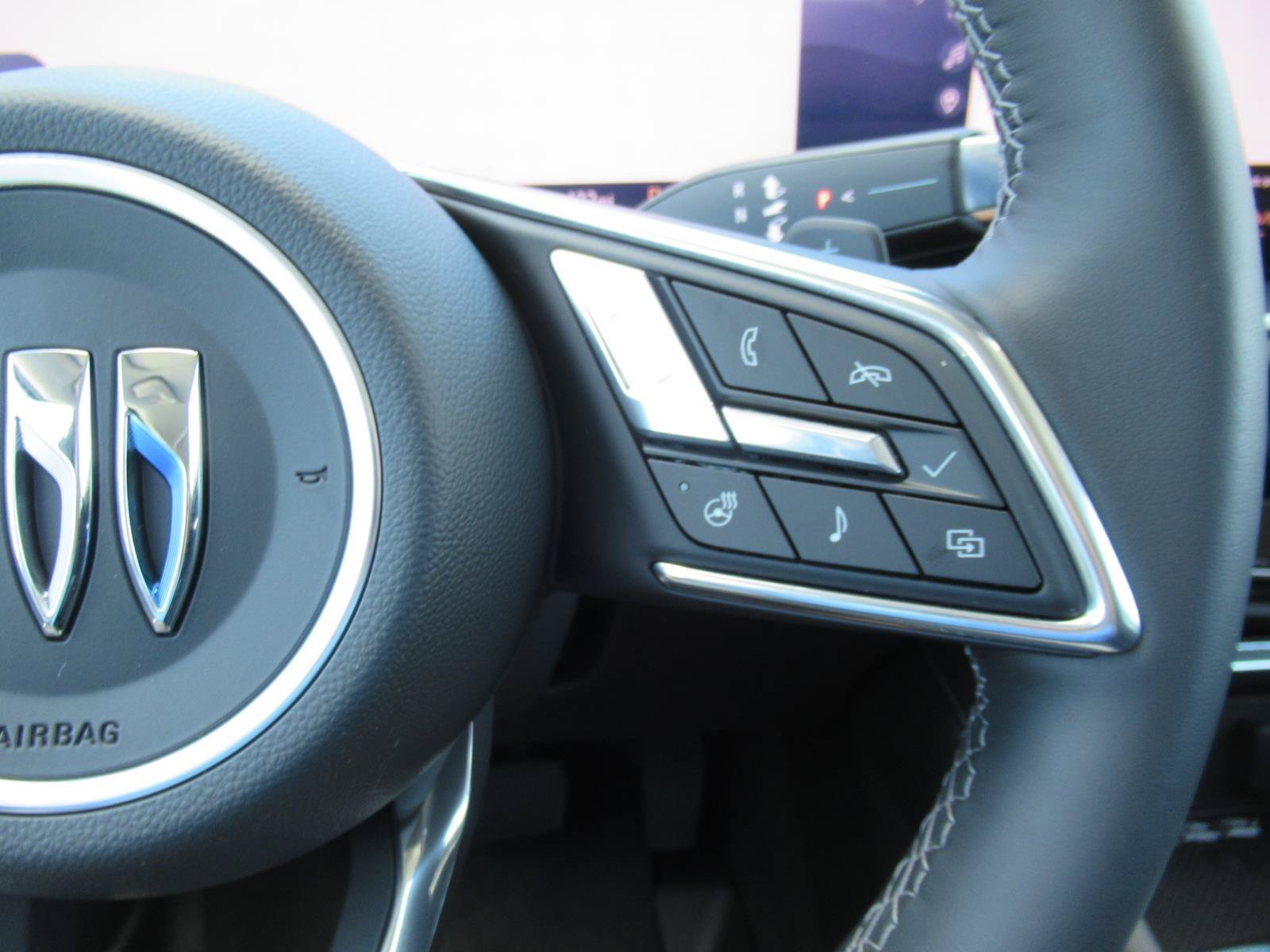 Used 2025 Buick Envision Preferred AWD/4WD image 26
