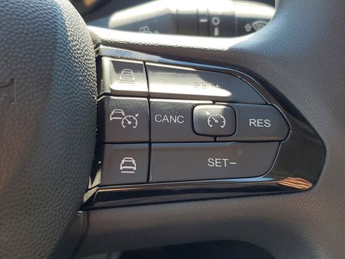 Used 2025 RAM ProMaster 2500 w/ Convenience Group image 11