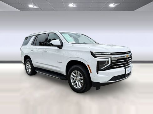 Certified 2025 Chevrolet Tahoe LT AWD/4WD image 6