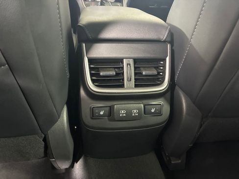 Used 2022 Subaru Outback Limited XT image 17