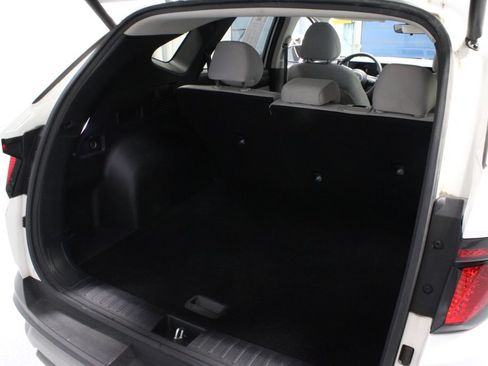 Used 2025 Hyundai Tucson SEL FWD image 19