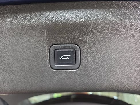 Used 2023 Buick Enclave Premium w/ Experience Buick Package AWD/4WD image 15