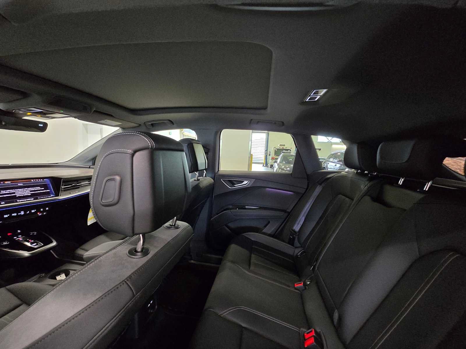 New 2024 Audi Q4 e-tron Premium Plus AWD/4WD image 21