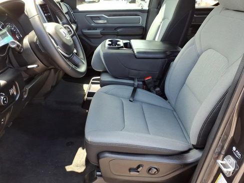 Used 2022 RAM 1500 Big Horn RWD image 5