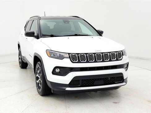 Used 2025 Jeep Compass Limited AWD/4WD image 8