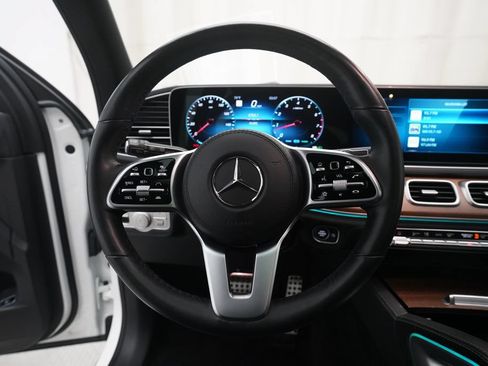 Used 2022 Mercedes-Benz GLS 450 4MATIC image 4