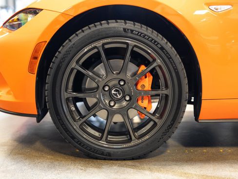 Used 2019 MAZDA MX-5 Miata 30th Anniversary image 34