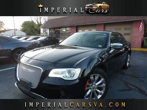 Used 2016 Chrysler 300 C image 1