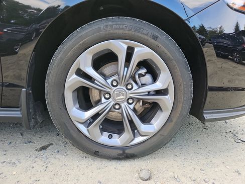 Certified 2023 Honda Accord EX image 30