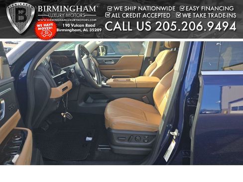 Used 2025 INFINITI QX80 Sensory AWD/4WD image 2