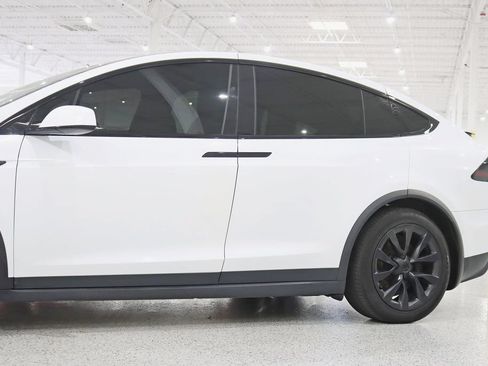 Used 2022 Tesla Model X Plaid AWD/4WD image 3