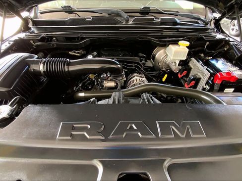 Used 2019 RAM 1500 Laramie image 30