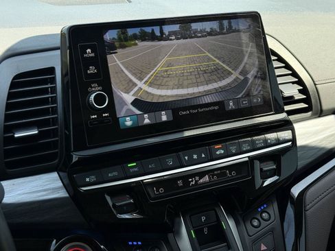 Certified 2025 Honda Odyssey Elite image 17