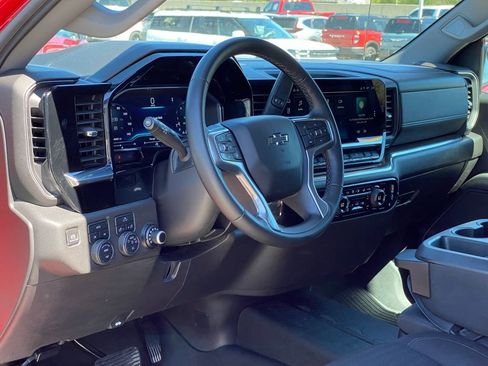 Used 2023 Chevrolet Silverado 1500 RST AWD/4WD image 10