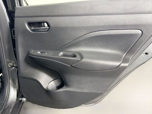 Used 2025 Nissan Versa SV w/ Trunk Package image 28