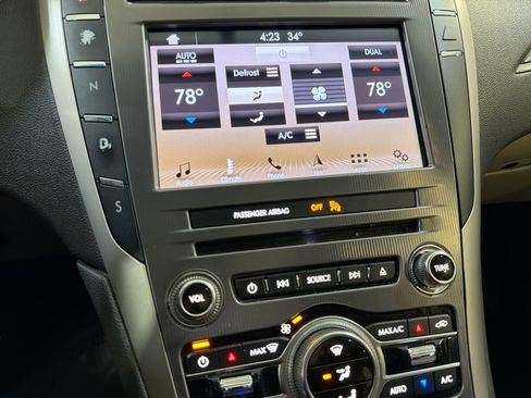 Used 2018 Lincoln MKZ Reserve image 20