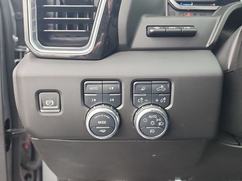 Certified 2024 GMC Sierra 1500 Denali Ultimate AWD/4WD image 18