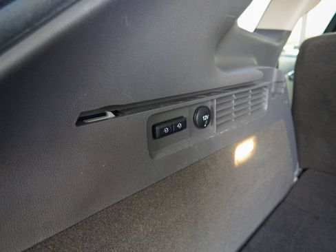Used 2019 Lincoln Nautilus Select FWD image 11