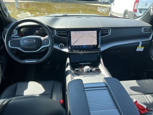 New 2026 Jeep Grand Wagoneer Limited AWD/4WD image 37