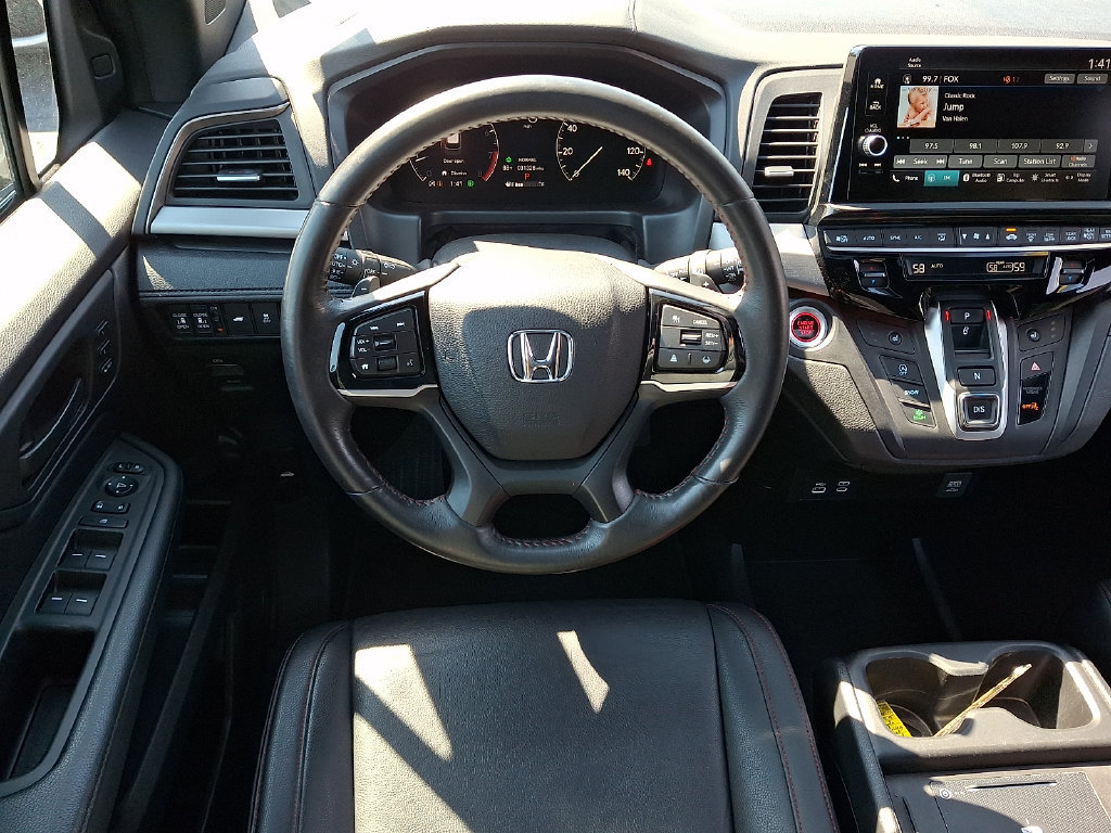 Used 2025 Honda Odyssey Sport-L image 11