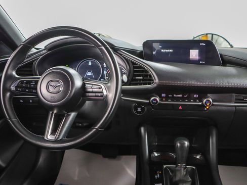 Used 2024 MAZDA MAZDA3 s image 17