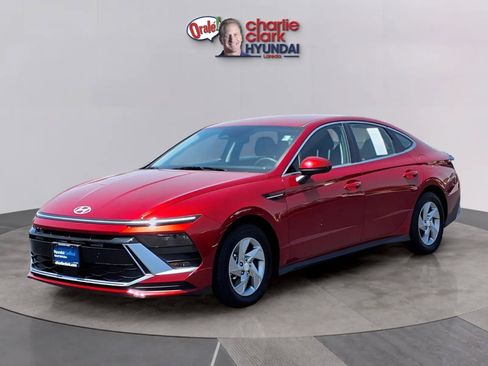 Certified 2026 Hyundai Sonata SE FWD image 1