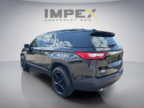 Used 2019 Chevrolet Traverse LT w/ LT Premium Package AWD/4WD image 3