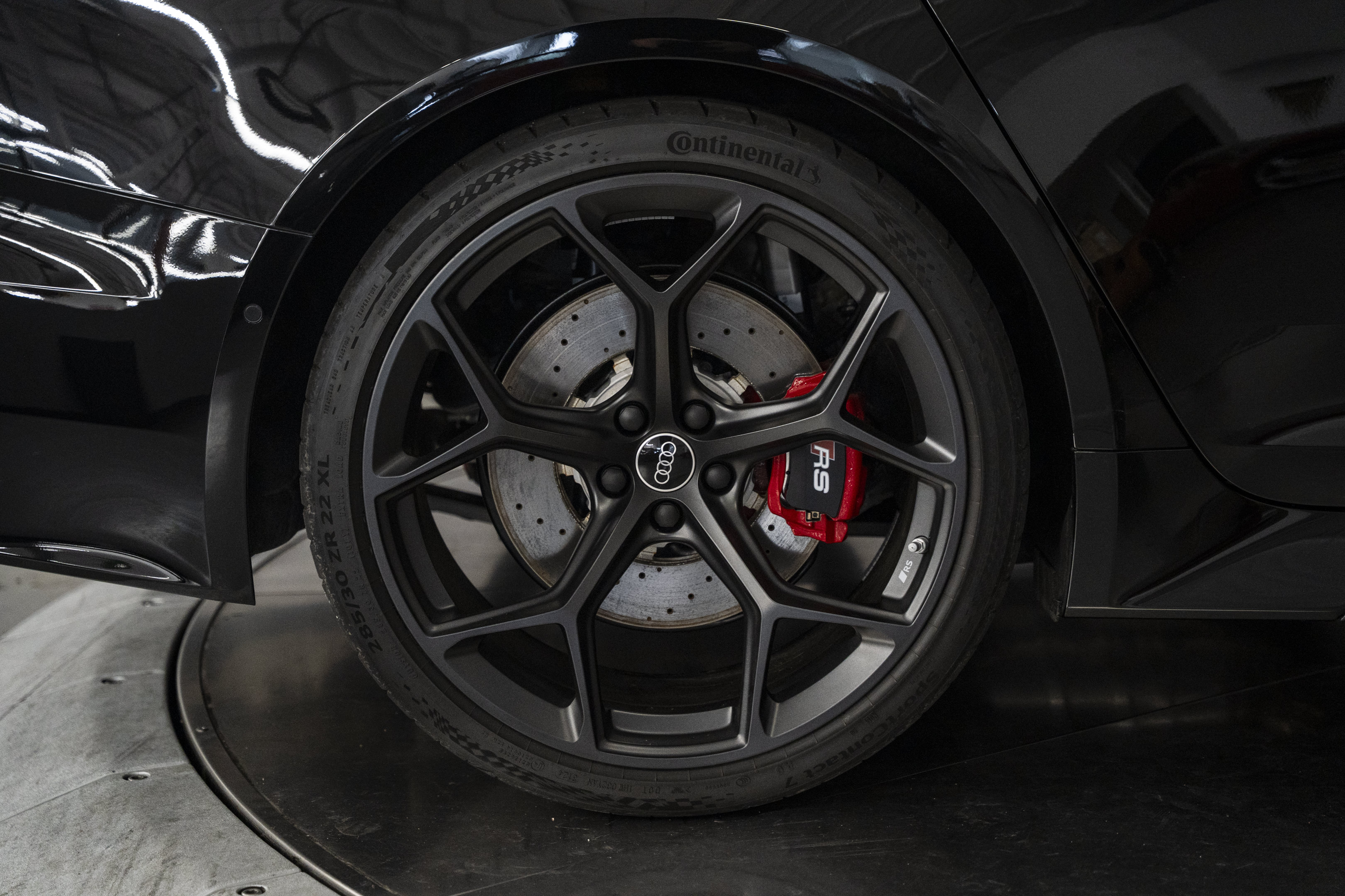 Used 2025 Audi RS 6 performance AWD/4WD image 18