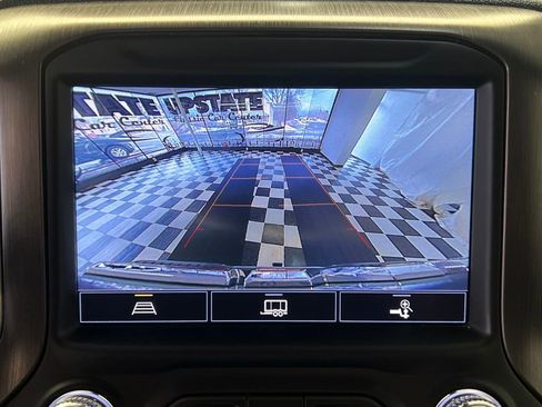 Used 2022 GMC Sierra 1500 AT4 w/ AT4 Premium Package image 33