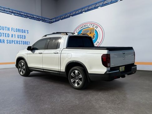 Used 2018 Honda Ridgeline RTL-E image 3