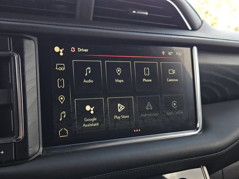 Used 2022 GMC Yukon Denali image 16