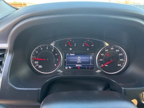 Used 2023 GMC Acadia SLE w/ Driver Convenience Package image 14