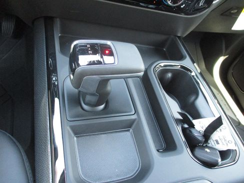 New 2026 Chevrolet Silverado 1500 ZR2 image 19