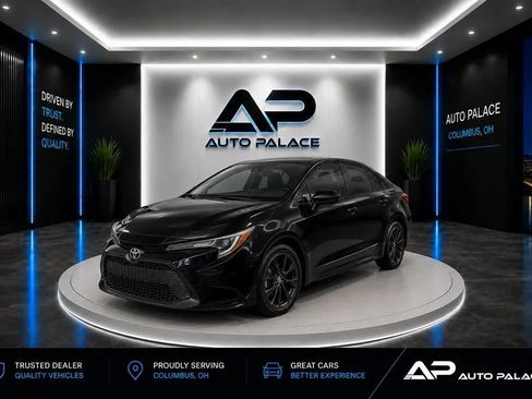 Used 2021 Toyota Corolla LE FWD image 1