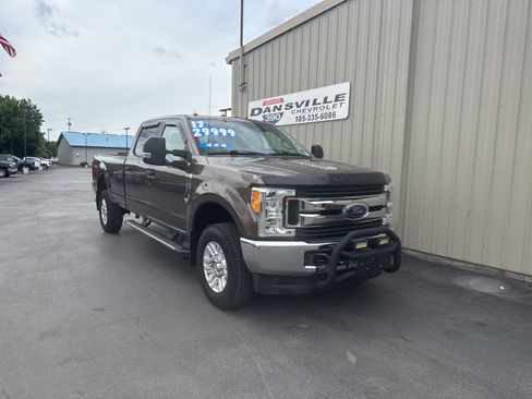 Used 2017 Ford F250 XL w/ STX Appearance Package AWD/4WD image 1