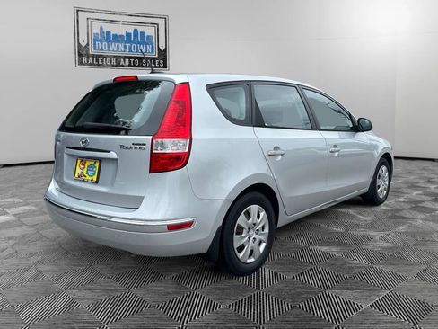 Used 2011 Hyundai Elantra GLS image 6