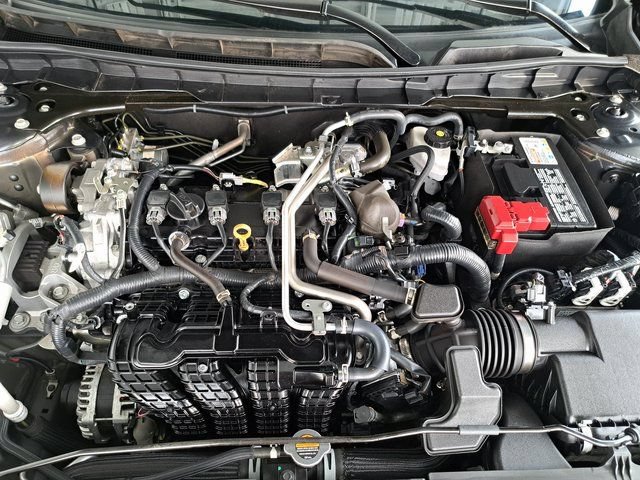 Used 2025 Nissan Altima 2.5 SV FWD image 25