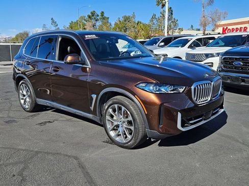 Certified 2025 BMW X5 xDrive40i w/ Parking Assistance Package image 3