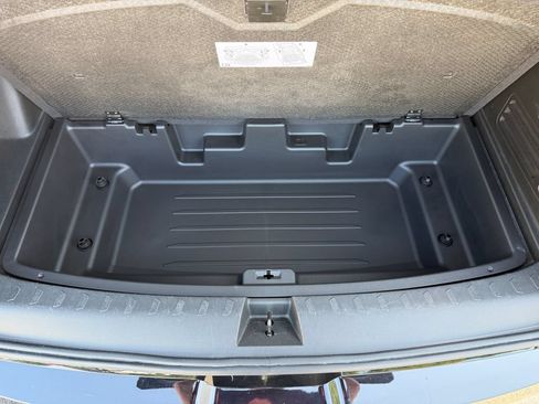 Used 2020 Chevrolet Traverse Premier w/ Redline Edition AWD/4WD image 13