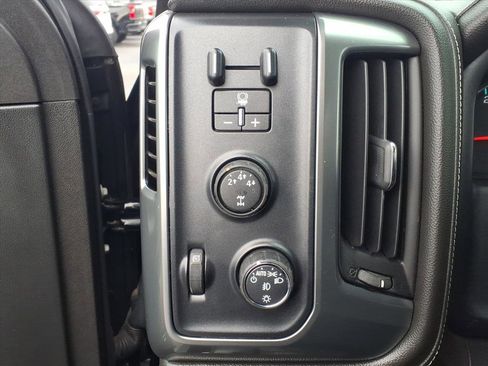Used 2016 Chevrolet Silverado 2500 LTZ w/ LTZ Plus Package image 12