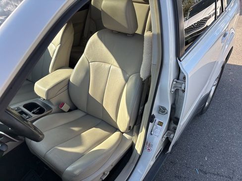 Used 2013 Subaru Outback 2.5i Limited image 3