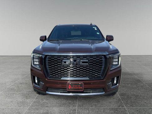 Used 2023 GMC Yukon Denali Ultimate image 2