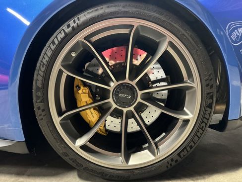 Used 2016 Porsche 911 GT3 RWD image 44