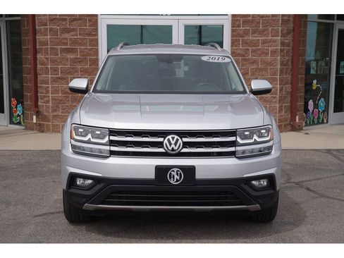 Used 2019 Volkswagen Atlas SE image 2