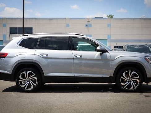 Used 2021 Volkswagen Atlas SEL Premium AWD/4WD image 8